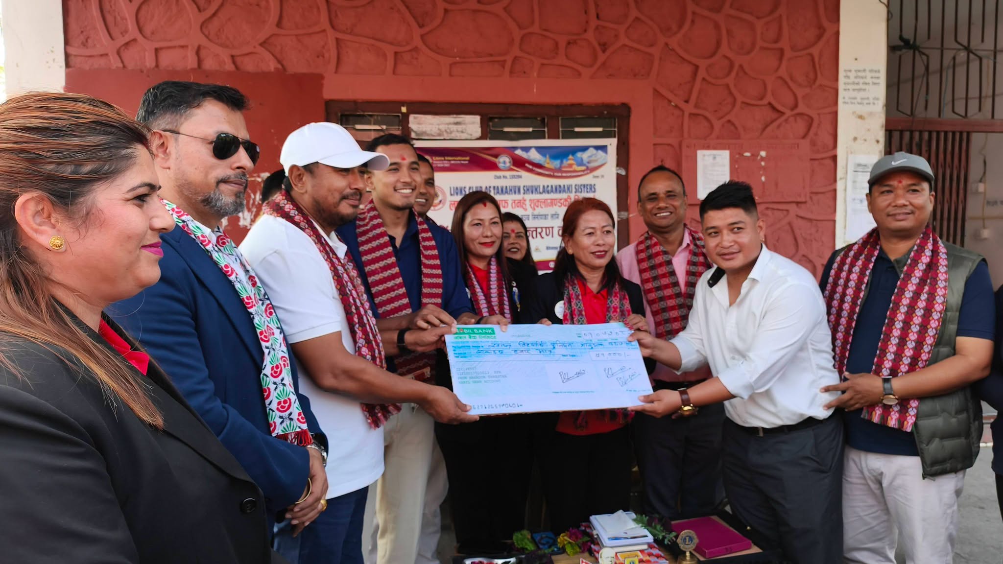 जन्म दिनमा स्ववीयुलाई ५१ हजार रुपैया सहयोग